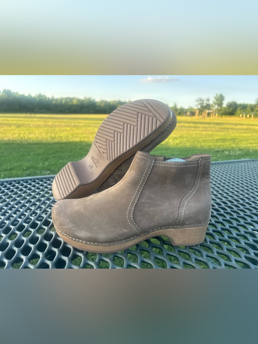 Dansko Barbara Ankle Boots Womens EU 39 US 8.5-9 Taupe Leather Zip